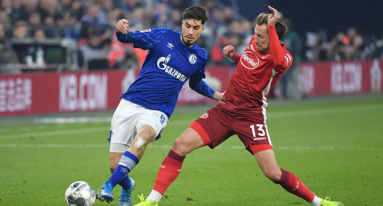 沙尔克04客场顽强逼平,表现出色 沙尔克04客场顽强逼平,表现出色