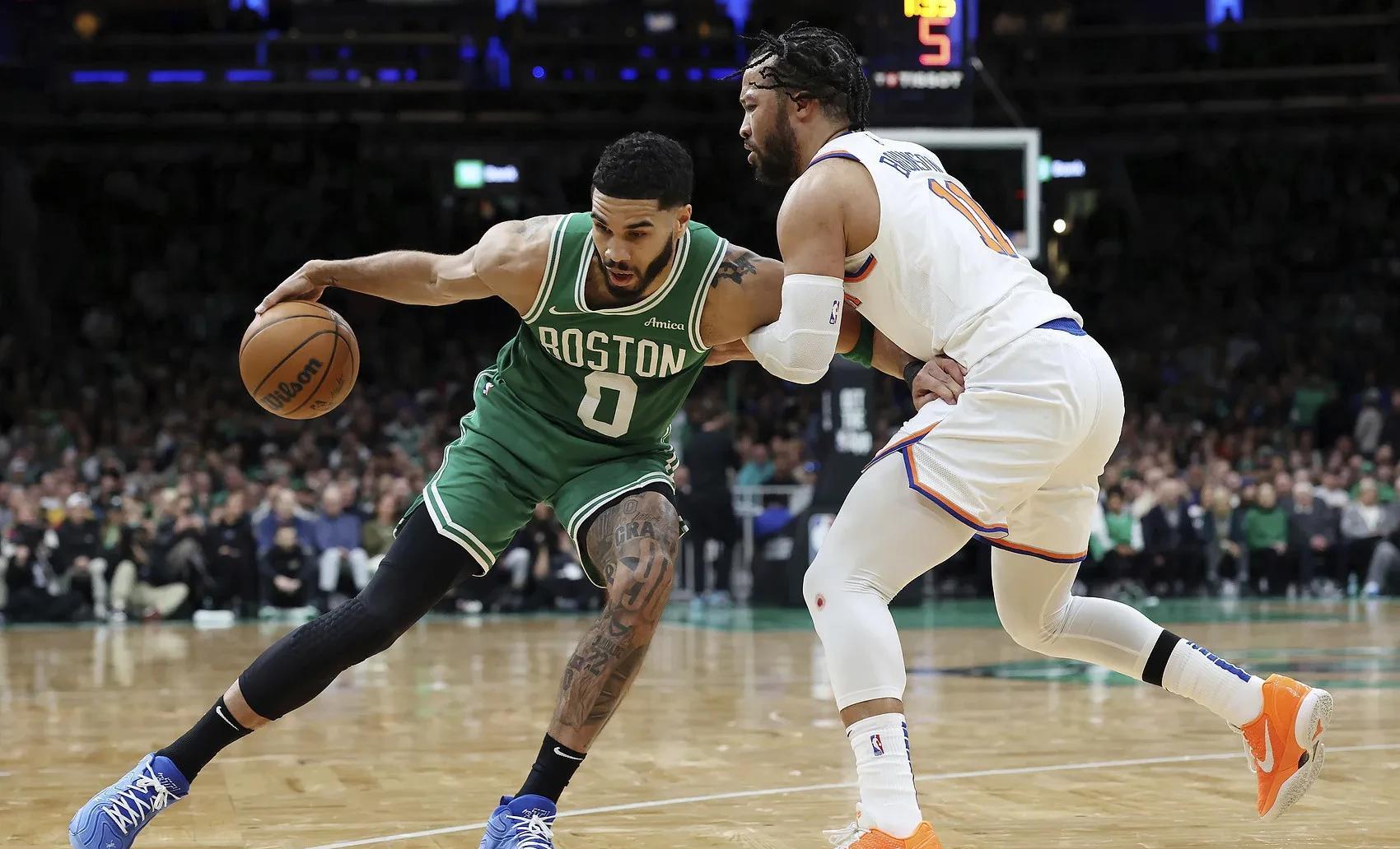 包含凯尔特人队突破不足,迎战卫冕冠军存疑的词条 包含凯尔特人队突破不足,迎战卫冕冠军存疑的词条