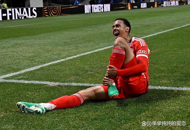 强强碰撞!赛场上球队间激烈角逐 强强碰撞!赛场上球队间激烈角逐