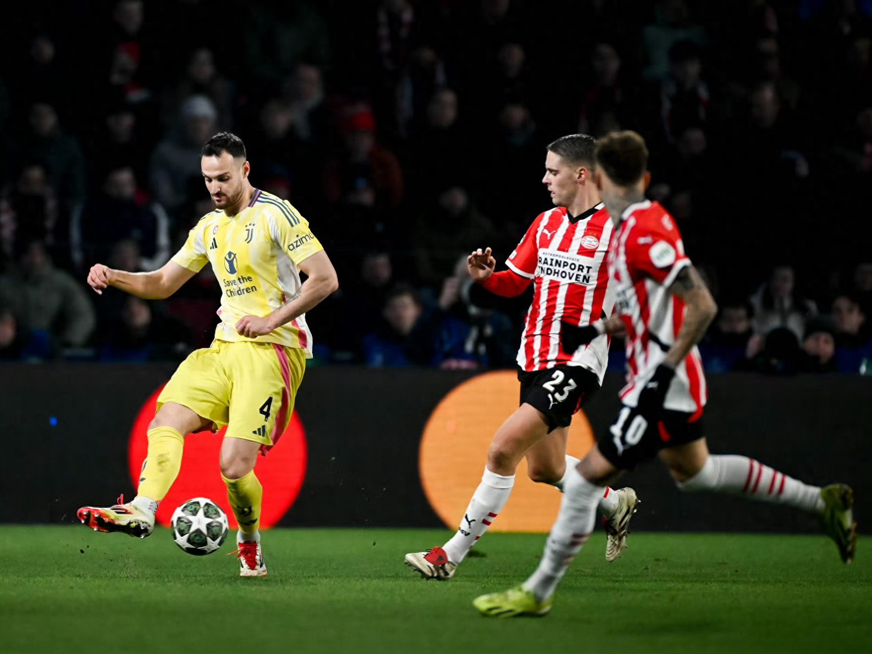 热刺客场不敌桑德兰，遭遇连败